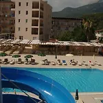 Larissa Garden 4*