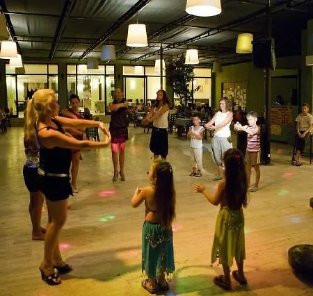 호텔 Larissa Garden