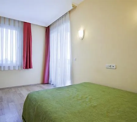 Larissa Garden Hotel