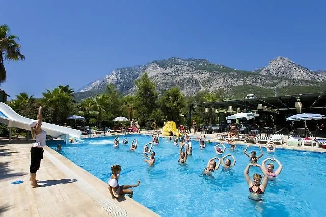 Larissa Garden 4*
