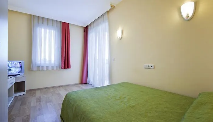 Larissa Garden Hotel