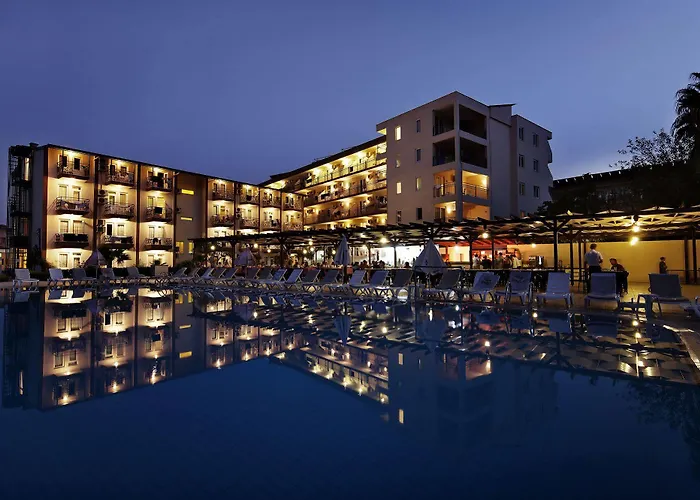 Larissa Garden 4* كمر