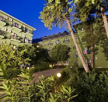 Larissa Garden Kemer